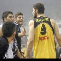 Το παιχνίδι είχε και στιγμές έντασης μεταξύ των παικτών...