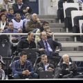 O πρόεδρος της ΚΑΕ ΠΑΟΚ Μπάνε Πρέλεβιτς παρακολουθεί τον αγώνα με τον πρόεδρο του ΕΣΑΚΕ Γιώργο Χαλβατζάκη