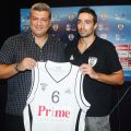 Ο μάνατζερ του ΠΑΟΚ Τέλης Ζουρνατσίδης με τον Κώστα Χαραλαμπίδη