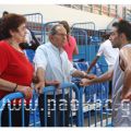 Ο Κώστας Χαραλαμπίδης με τους γονείς του που μένουν στο Κιλκίς, από όπου και κατάγεται