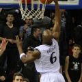 O Kenny Gregory σε λέι απ προς το καλάθι του Παναθηναϊκού