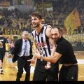 Πανηγυρισμοί στο Παλέ για τη νίκη επί του Άρη