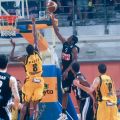 Ο Dionte Christmas αφήνει με εντυπωσιακό τρόπο την μπάλα στο καλάθι του Αρη