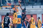 O Dionte Christmas αφήνει με εντυπωσιακό τρόπο την μπάλα στο καλάθι του Αρη