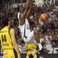 Εντυπωσιακό κάρφωμα από τον Robert Dozier