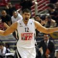 Ο Λάζαρος Παπαδόπουλος σε μία χαρακτηριστική στιγμή του στο παιχνίδι