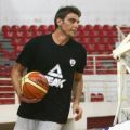 Ο Βαγγέλης Μαργαρίτης στην προπόνηση του ΠΑΟΚ