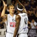 Dozier και Gecevski πανηγυρίζουν για μία επιτυχημένη συνεργασία τους στο γήπεδο
