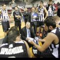 Οδηγίες από τον Σούλη Μαρκόπουλο στη διάρκεια ενός τάιμ άουτ