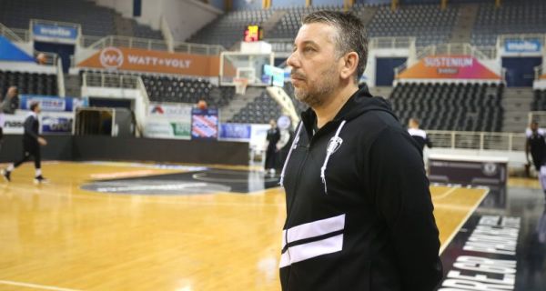 Παπαθεοδώρου: «Να δείξουμε αποφασιστικότητα, πάθος και ενθουσιασμό»