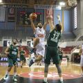 Ο Uros Duvnjak σε μία προσπάθειά του