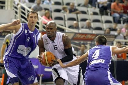 O Marcus Goree σε μία προσπάθειά του