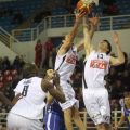 Καλαμπόκης και Γιαννακίδης διεκδικούν με πείσμα το ριμπάουντ