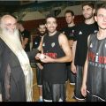 Από τον αγιασμό της ομάδας από τον πατέρα Χρήστο