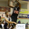 O Dionte Christmas σε μία προσπάθειά του