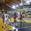 Ο Νίκος Καλλές αφήνει τη μπάλα στο καλάθι