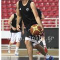 Ο Κώστας Χαραλαμπίδης με την μπάλα...
