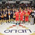 Τα παιδιά των τεσσάρων ακαδημιών που συμμετείχαν στους διαγωνισμούς που έγιναν στο ημίχρονο